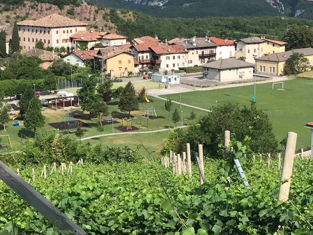 شقة Casa Al Parco Calavino المظهر الخارجي الصورة
